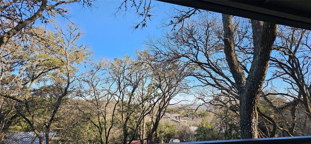 907 Hillyer ST, San Marcos, TX 78666