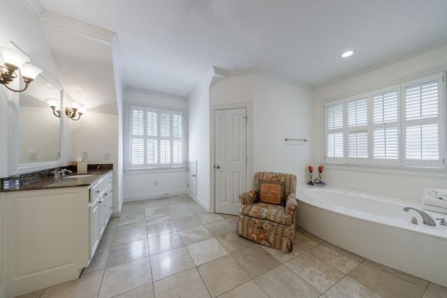 4470 Crestwicke Pointe NE, Atlanta, GA 30319