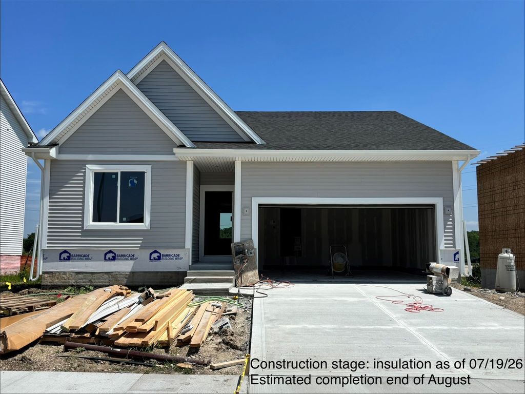 5660 Brook View Avenue, Des Moines, IA 50317