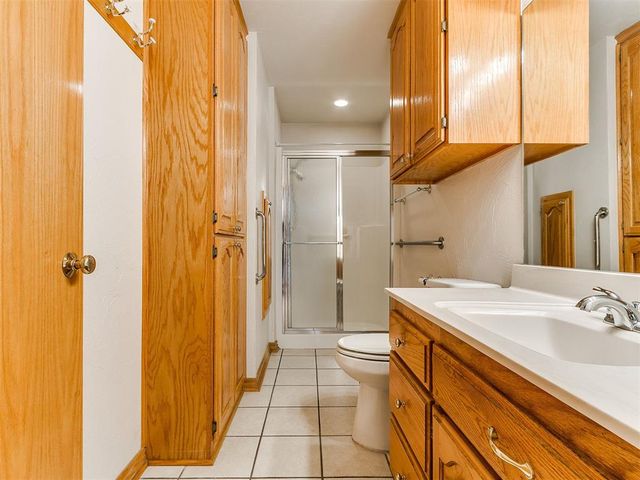 500 SE 24th Street, Newcastle, OK 73065