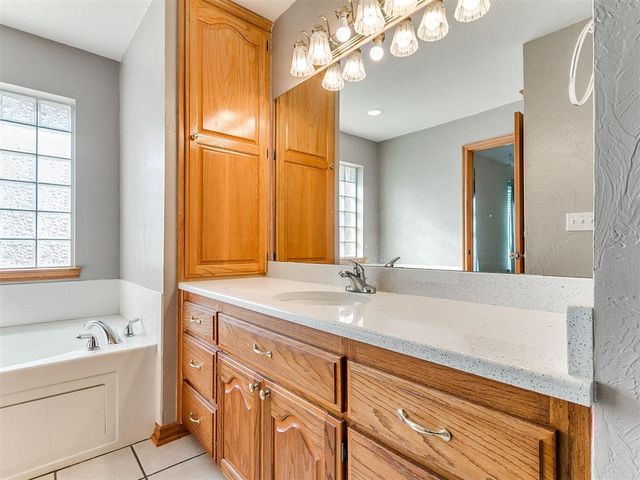 500 SE 24th Street, Newcastle, OK 73065