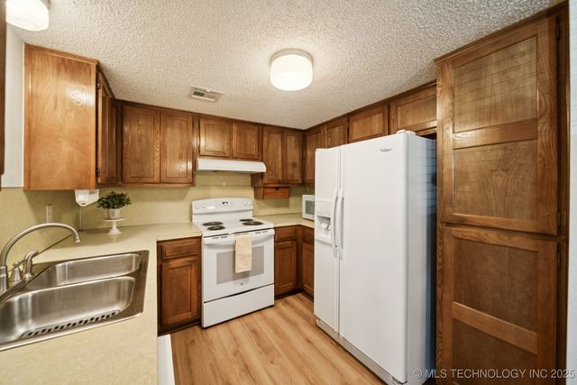 1201 S 110th East Avenue 1A, Tulsa, OK 74128