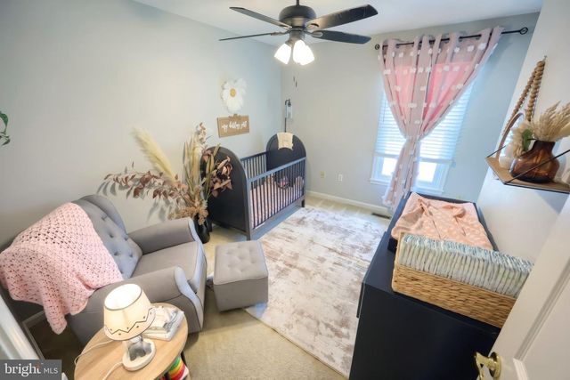 2 WHEATON DR, Littlestown, PA 17340