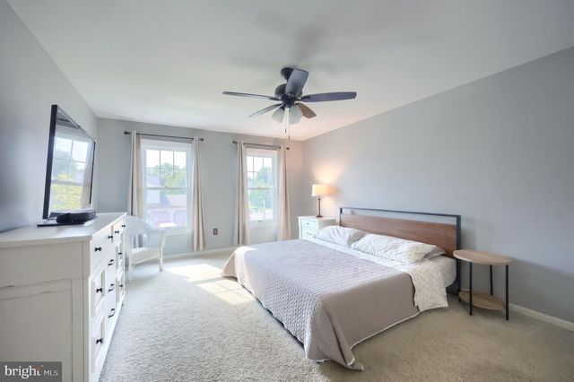 2 WHEATON DR, Littlestown, PA 17340