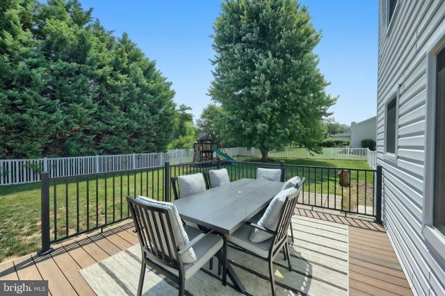 2 WHEATON DR, Littlestown, PA 17340
