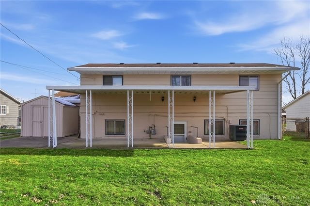 419 Falcon Drive, New Carlisle, OH 45344