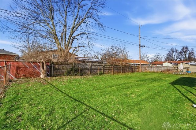 419 Falcon Drive, New Carlisle, OH 45344