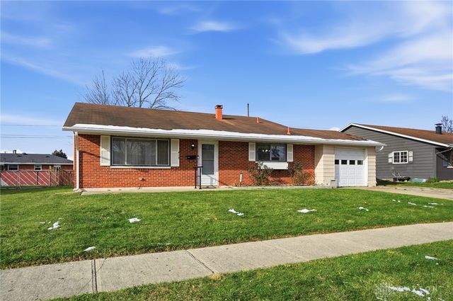 419 Falcon Drive, New Carlisle, OH 45344