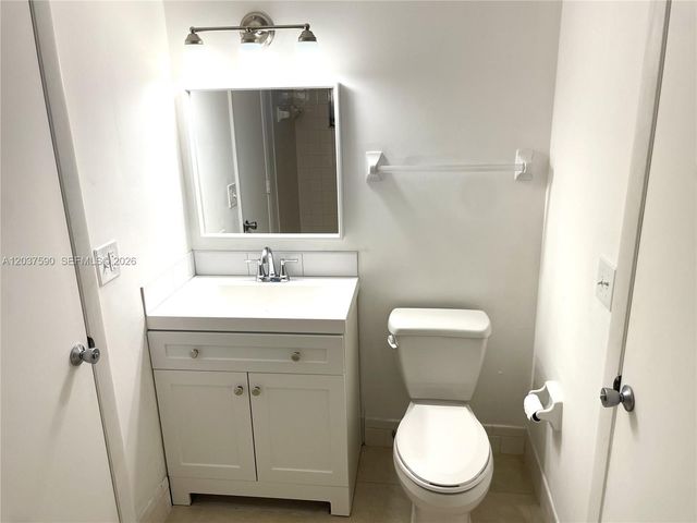 9531 Seagrape Dr 305, Davie, FL 33324