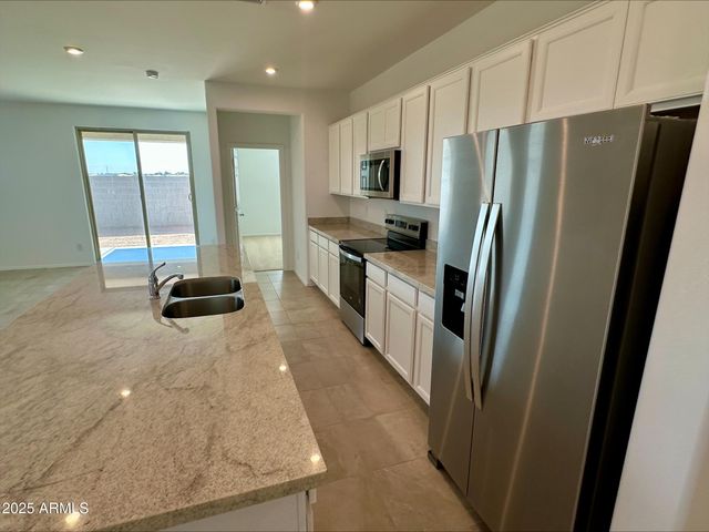 37533 W San Clemente Street, Maricopa, AZ 85138