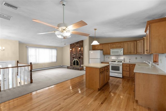 8 Joyce Drive, North Providence, RI 02911