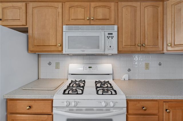 8 Joyce Drive, North Providence, RI 02911