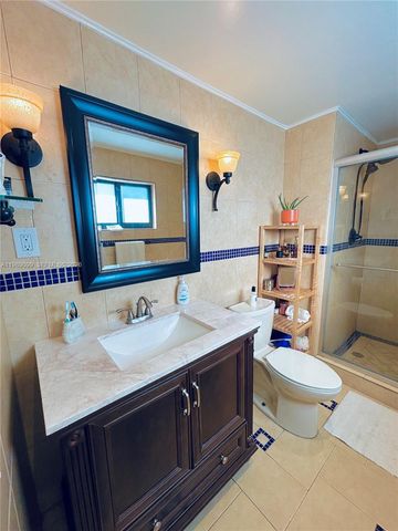 1175 NE 131st St, North Miami, FL 33161