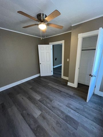 8 Camp St 1, Worcester, MA 01603