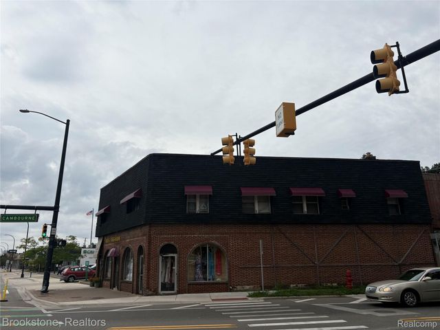 23059 Woodward Avenue 2, Ferndale, MI 48220