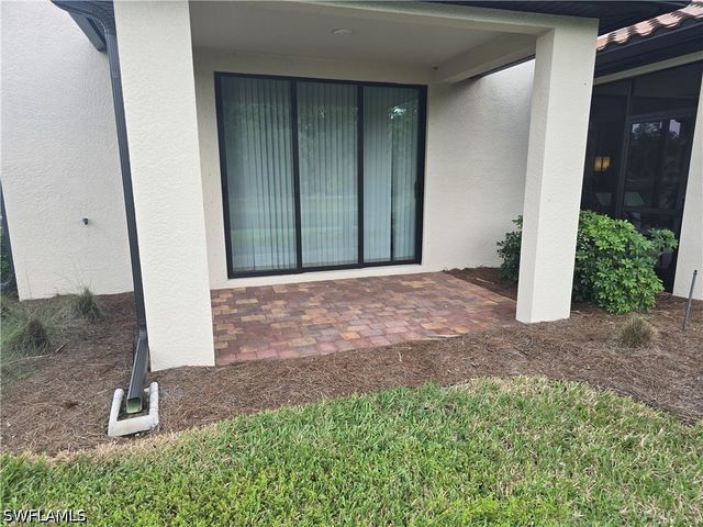 1437 Weeping Willow CT, Cape Coral, FL 33909