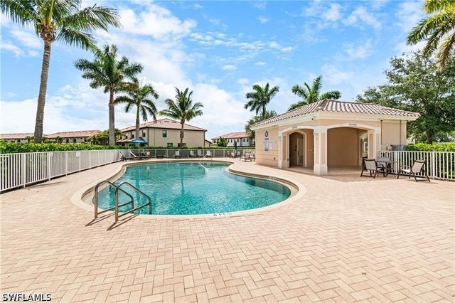 1437 Weeping Willow CT, Cape Coral, FL 33909