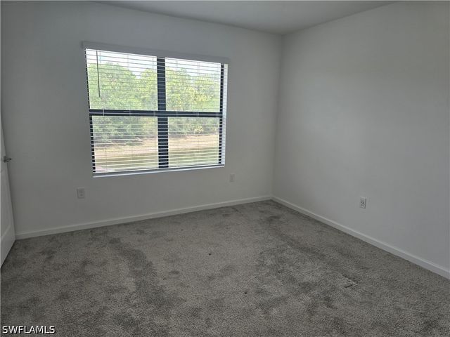 1437 Weeping Willow CT, Cape Coral, FL 33909