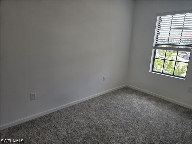 1437 Weeping Willow CT, Cape Coral, FL 33909