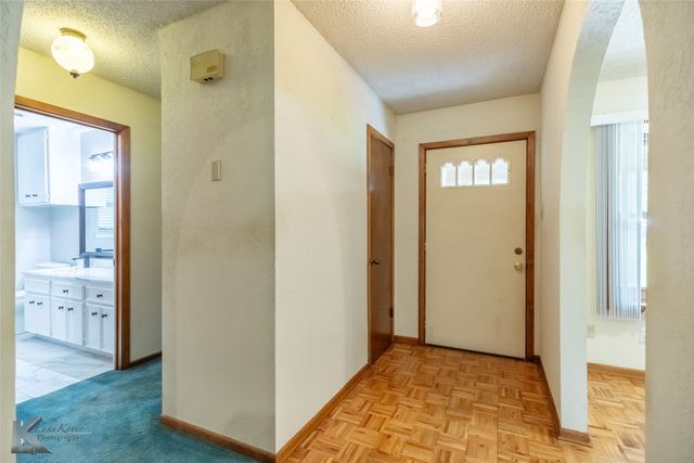 2226 Castle Drive, Clyde, TX 79510