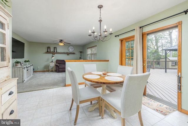 563 CROW POND RD, Pittsgrove, NJ 08318