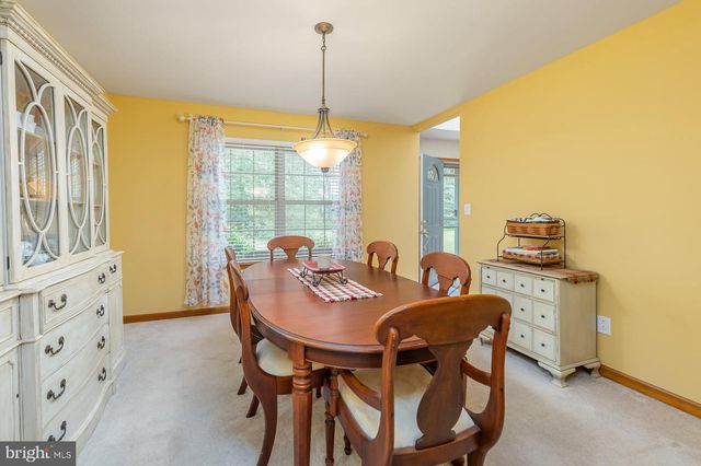 563 CROW POND RD, Pittsgrove, NJ 08318
