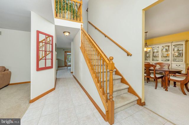 563 CROW POND RD, Pittsgrove, NJ 08318