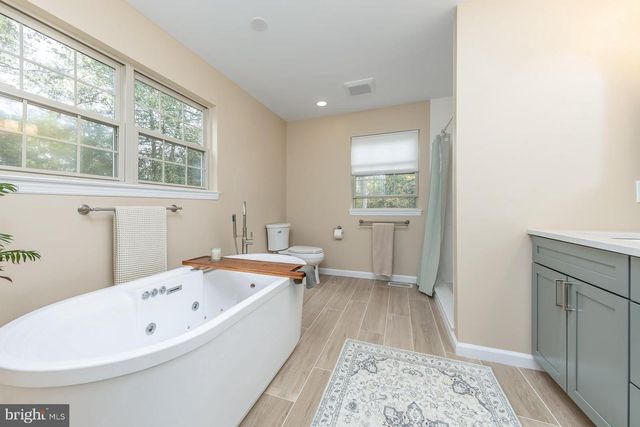 563 CROW POND RD, Pittsgrove, NJ 08318