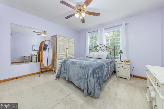 563 CROW POND RD, Pittsgrove, NJ 08318