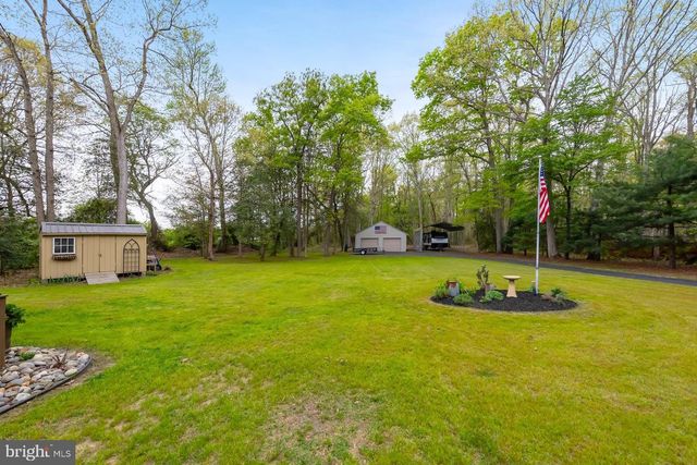 563 CROW POND RD, Pittsgrove, NJ 08318