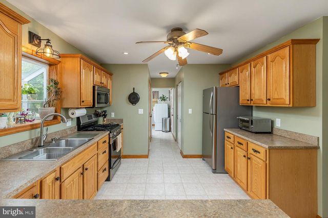 563 CROW POND RD, Pittsgrove, NJ 08318