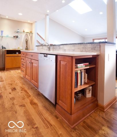305 Baywood Court, Noblesville, IN 46062