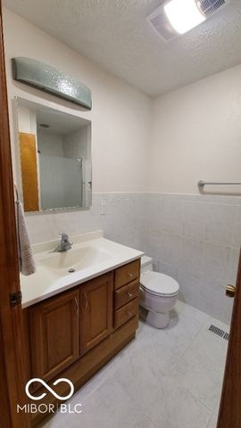 305 Baywood Court, Noblesville, IN 46062