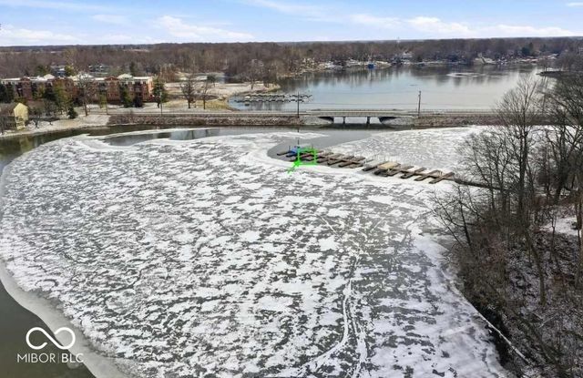 305 Baywood Court, Noblesville, IN 46062