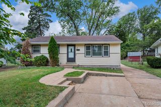 185 Eldorado Drive, Florissant, MO 63031