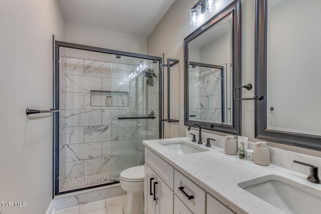 4160 Bristol Highway 503, Johnson City, TN 37601