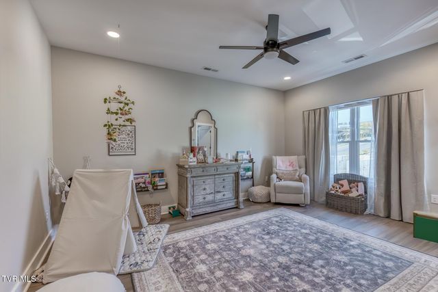 4160 Bristol Highway 503, Johnson City, TN 37601