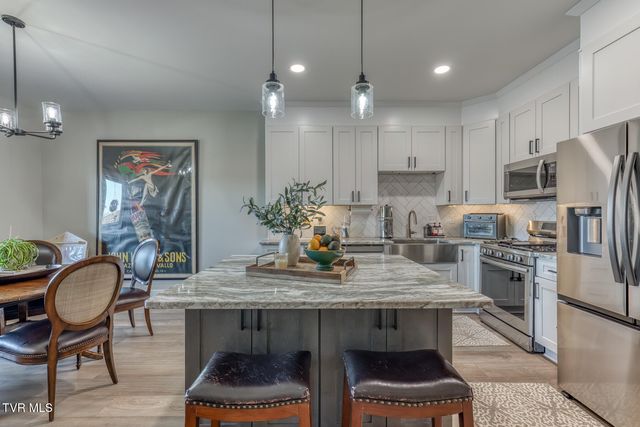 4160 Bristol Highway 503, Johnson City, TN 37601