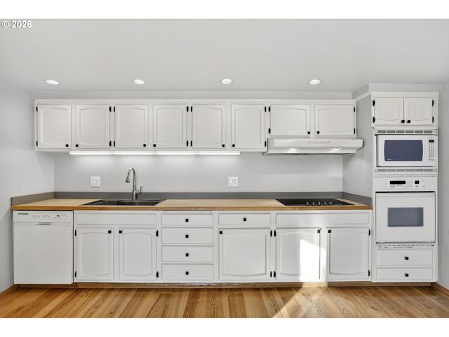 2221 Sw 1ST Ave 625, Portland, OR 97201