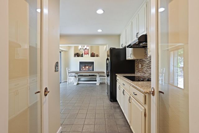 1189 Merganser Pl, Manteca, CA 95337