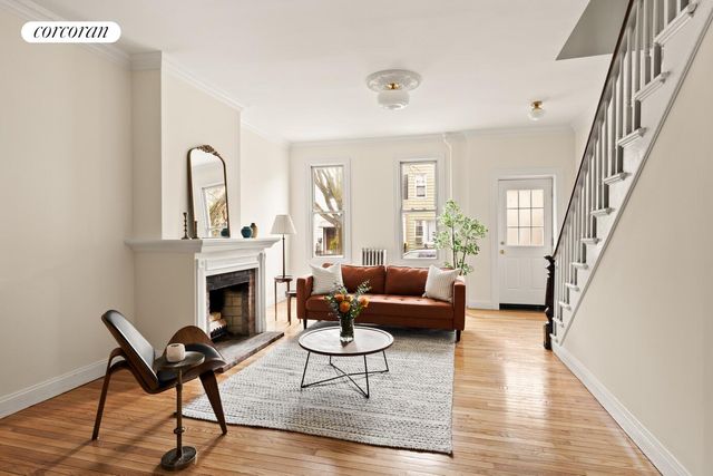 13 JACKSON Place, New York City, NY 11215