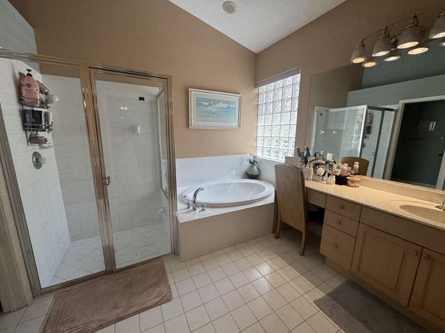 1528 SE Holyrood Lane, Port St. Lucie, Port St Lucie, FL 34952
