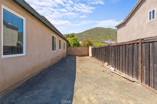 28396 Brantley Court, Menifee, CA 92585