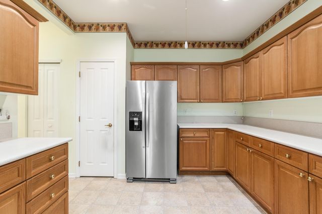 7585 Red Maple Place, Westerville, OH 43082