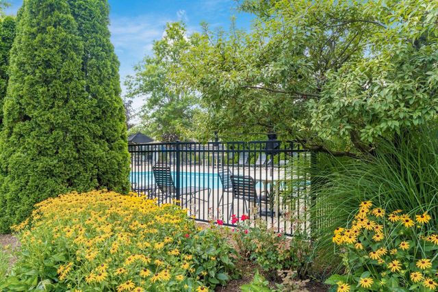 7585 Red Maple Place, Westerville, OH 43082