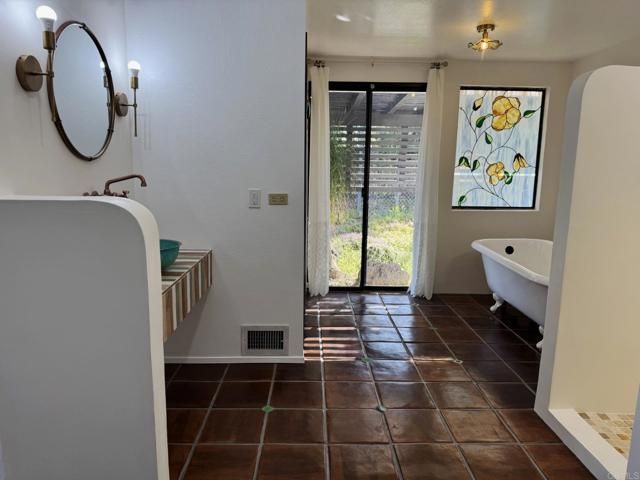 1650 Winterwarm Dr., Fallbrook, CA 92028