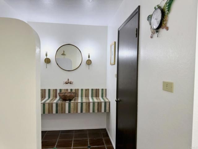 1650 Winterwarm Dr., Fallbrook, CA 92028