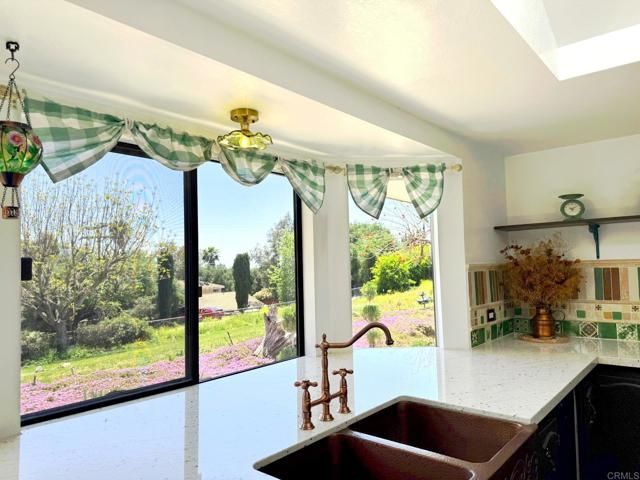 1650 Winterwarm Dr., Fallbrook, CA 92028