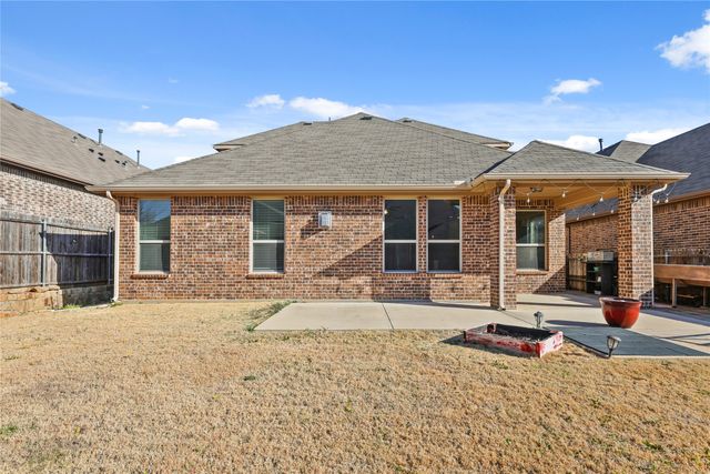 2104 Skysail Lane, Denton, TX 76210