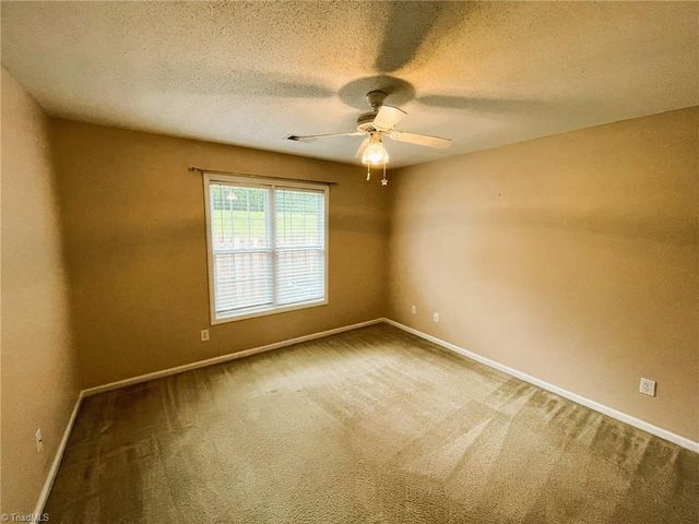 2982 Cloverwood Drive, High Point, NC 27265
